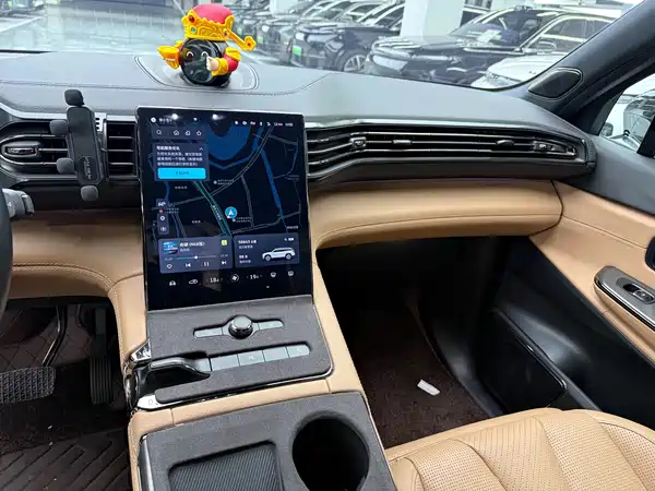 NIO ES8 2022