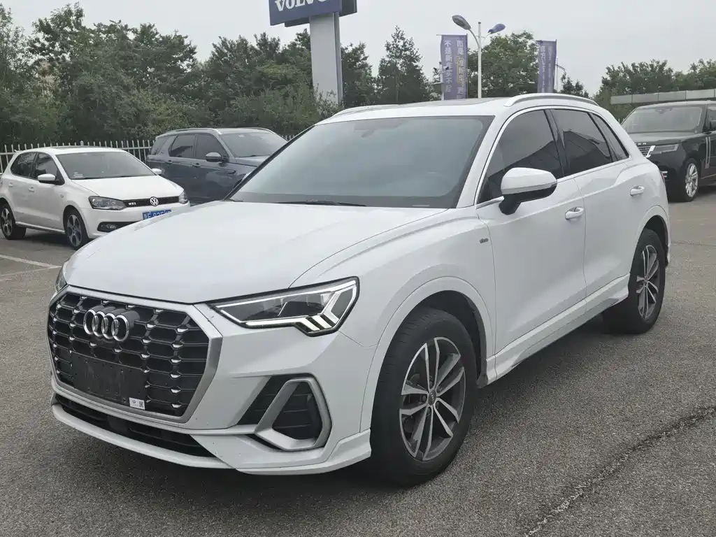 Audi Q3 2021