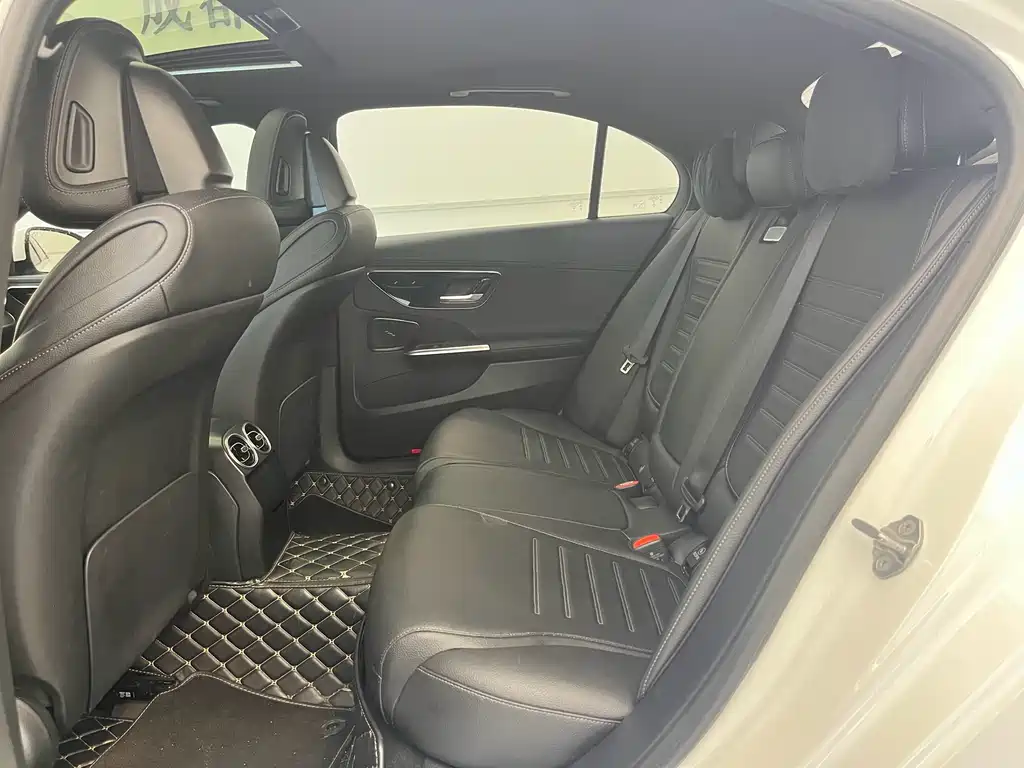 Mercedes-Benz C-Class 2022 — фото 14