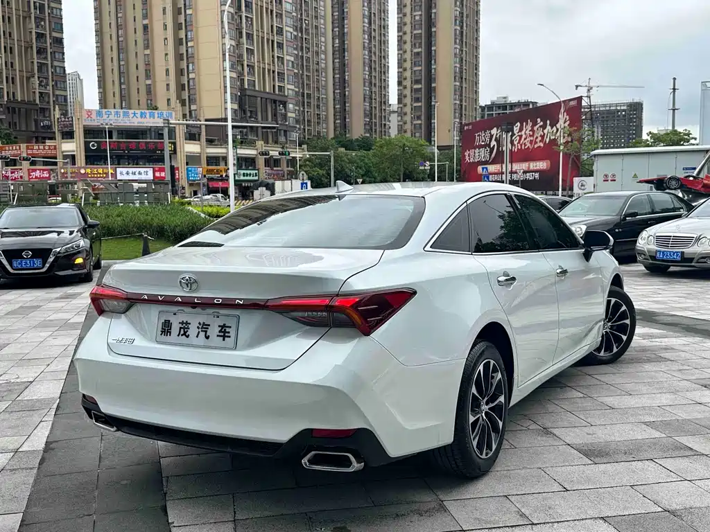 Toyota Avalon 2024
