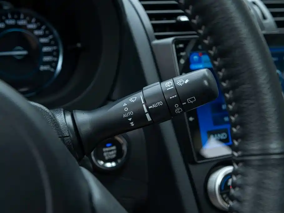 Subaru Forester 2018 — фото 16