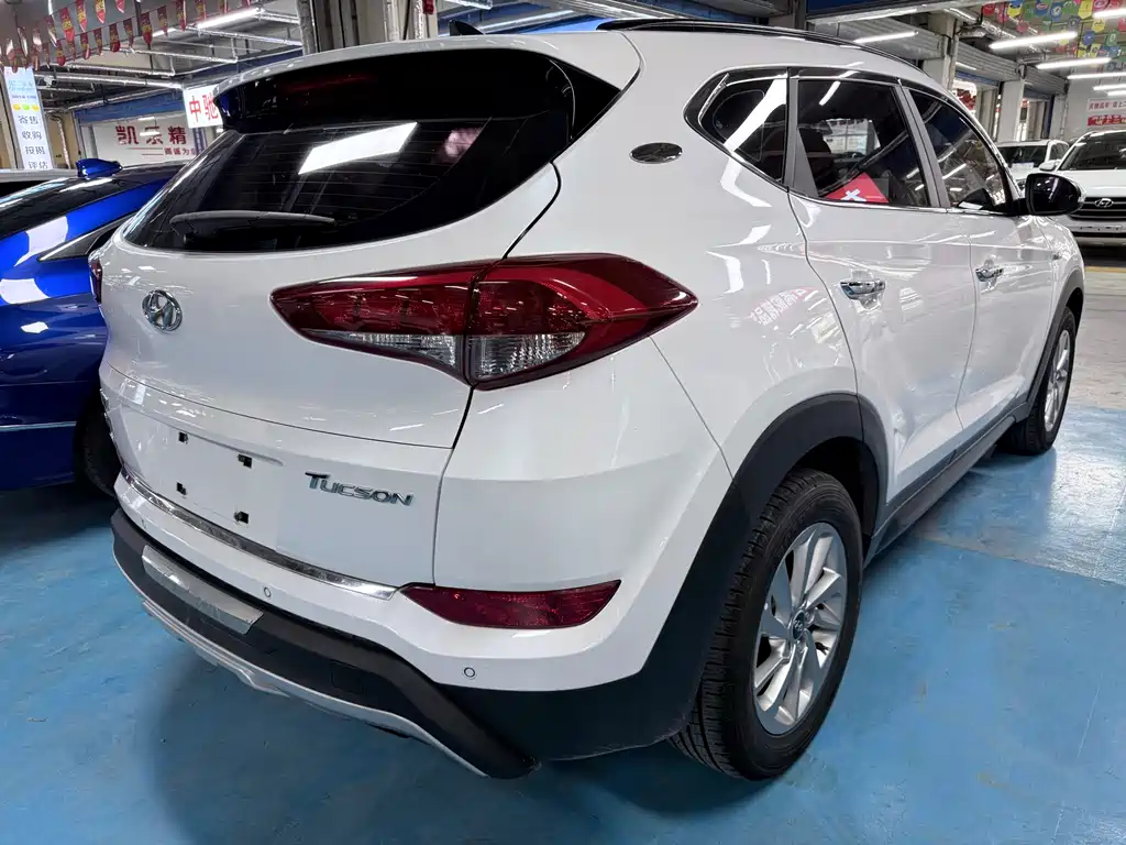 Hyundai Tucson 2018 — фото 19
