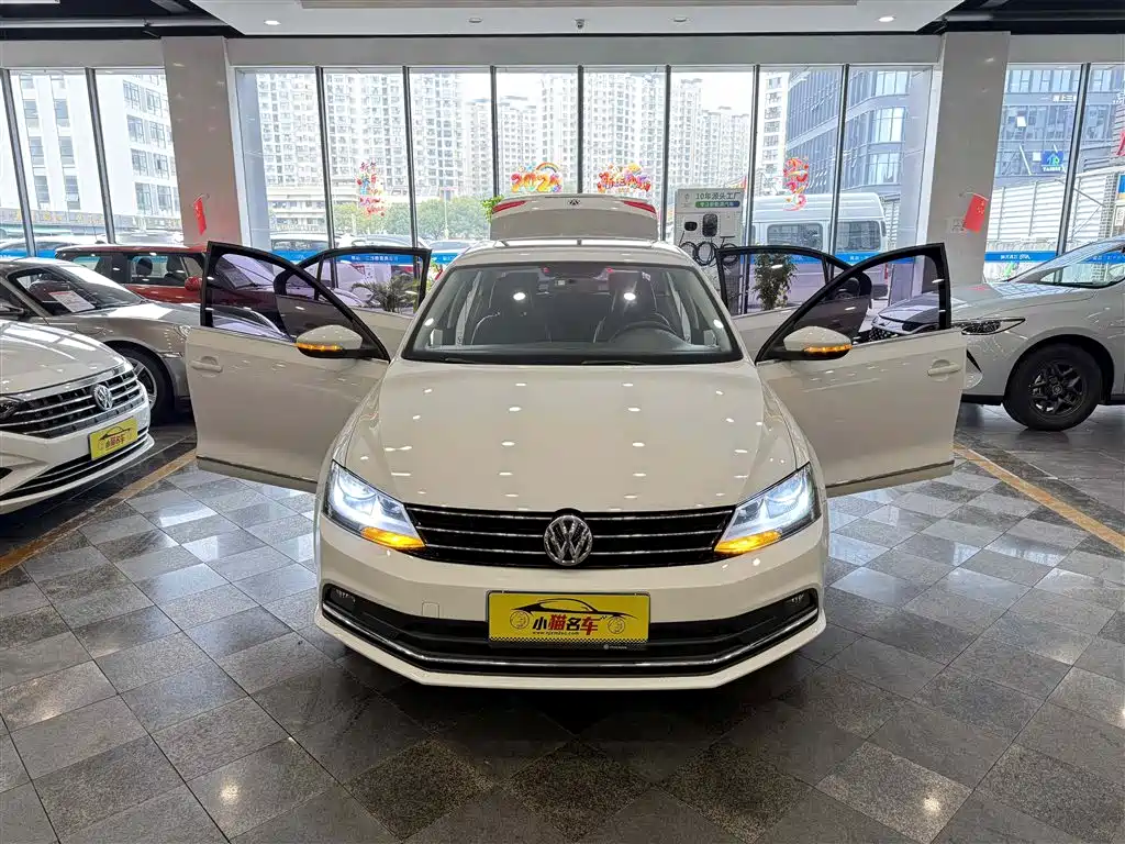 Volkswagen Sagitar 2015 — фото 11