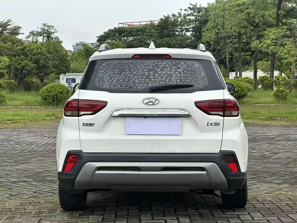 Hyundai ix35 2018 — фото 10