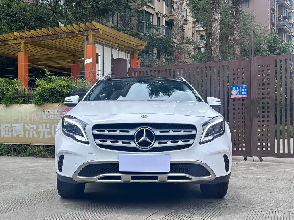 Mercedes-Benz GLA 2018 — фото 2