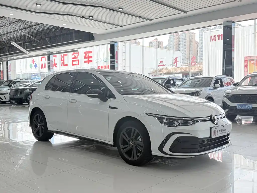 Volkswagen Golf 2022