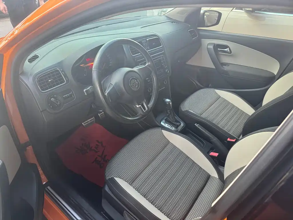 Volkswagen Polo 2013