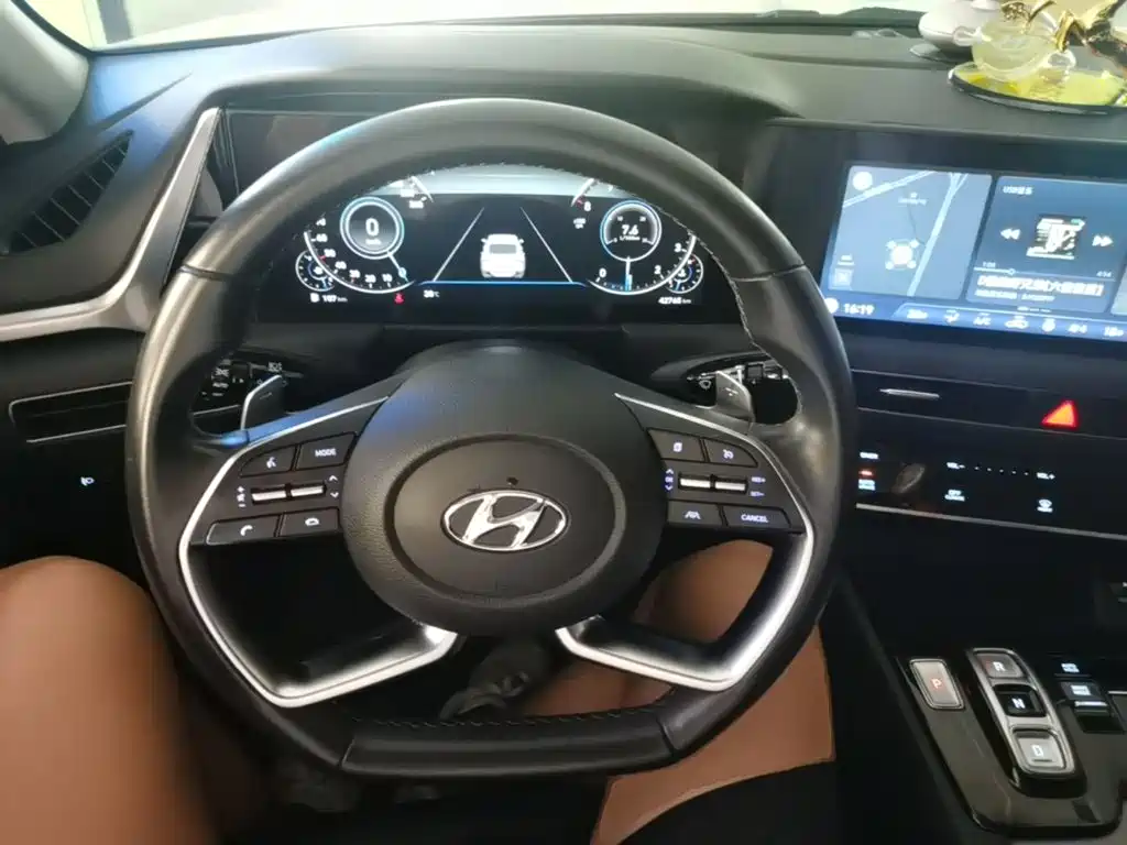 Hyundai Sonata 2022 — фото 11