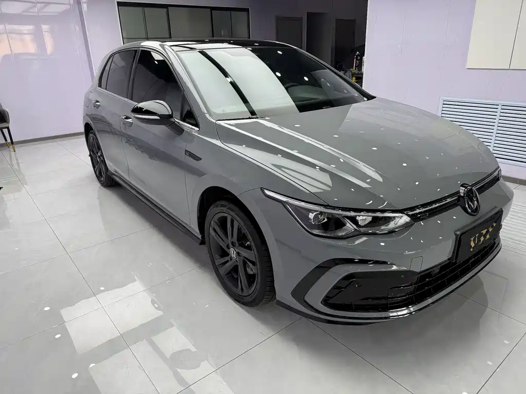Volkswagen Golf 2024