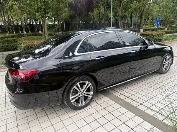 Mercedes-Benz E-Class 2021