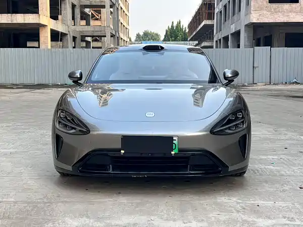 Xiaomi SU7 2024