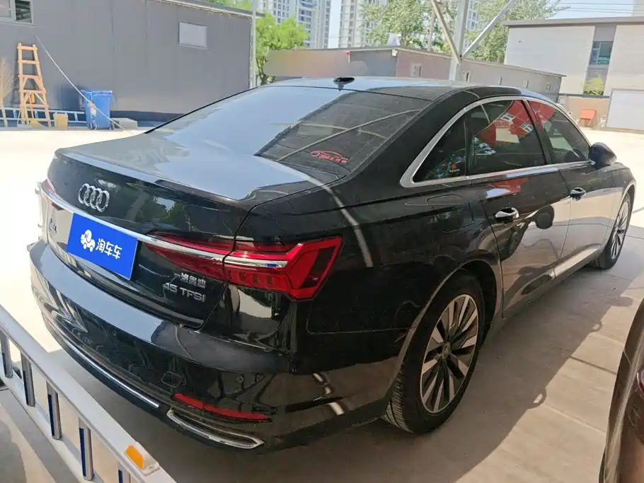 Audi A6L 2022