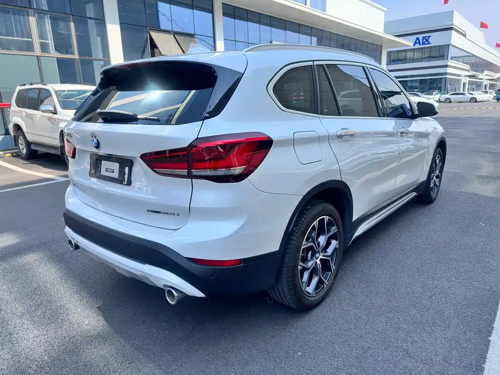 BMW X1 2022 — фото 17