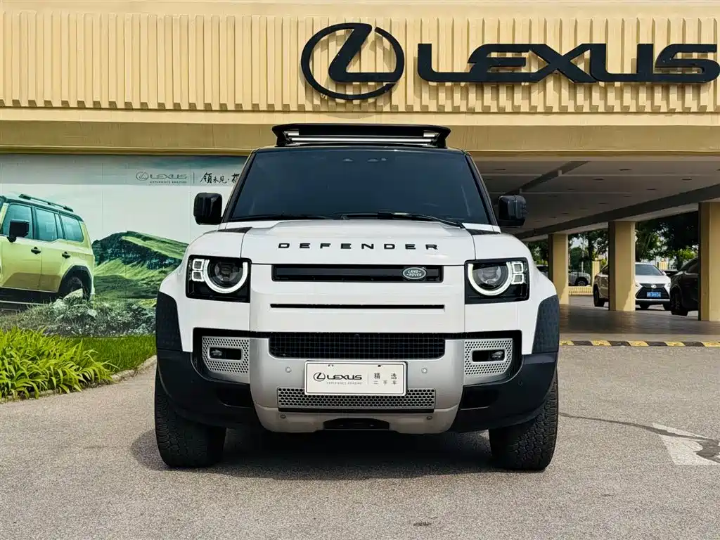 Land Rover Defender 2023 — фото 3