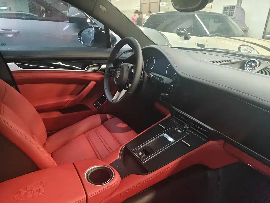 Porsche Panamera 2015 — фото 18
