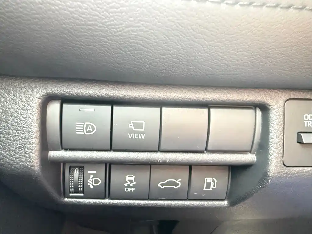 Toyota Avalon 2022 — фото 15