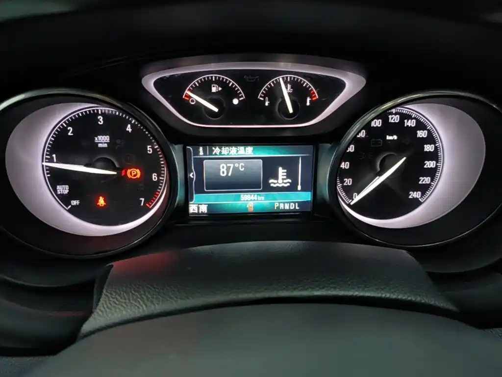 Buick Envision Plus 2021 — фото 12