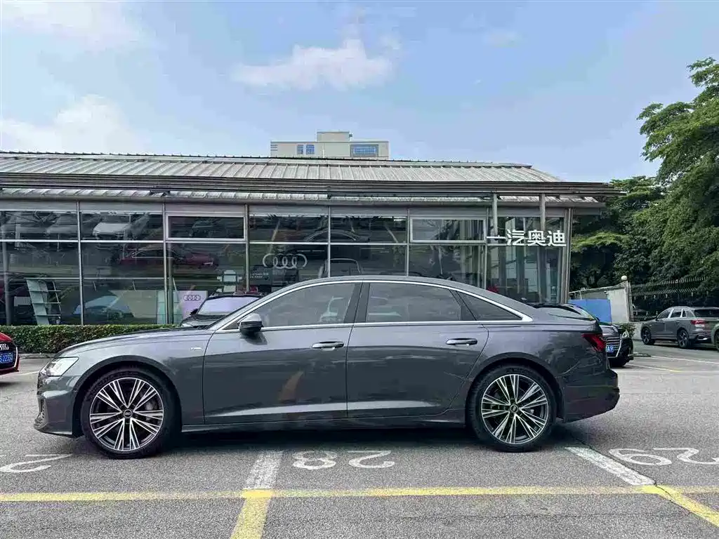 Audi A6L 2022 — фото 3