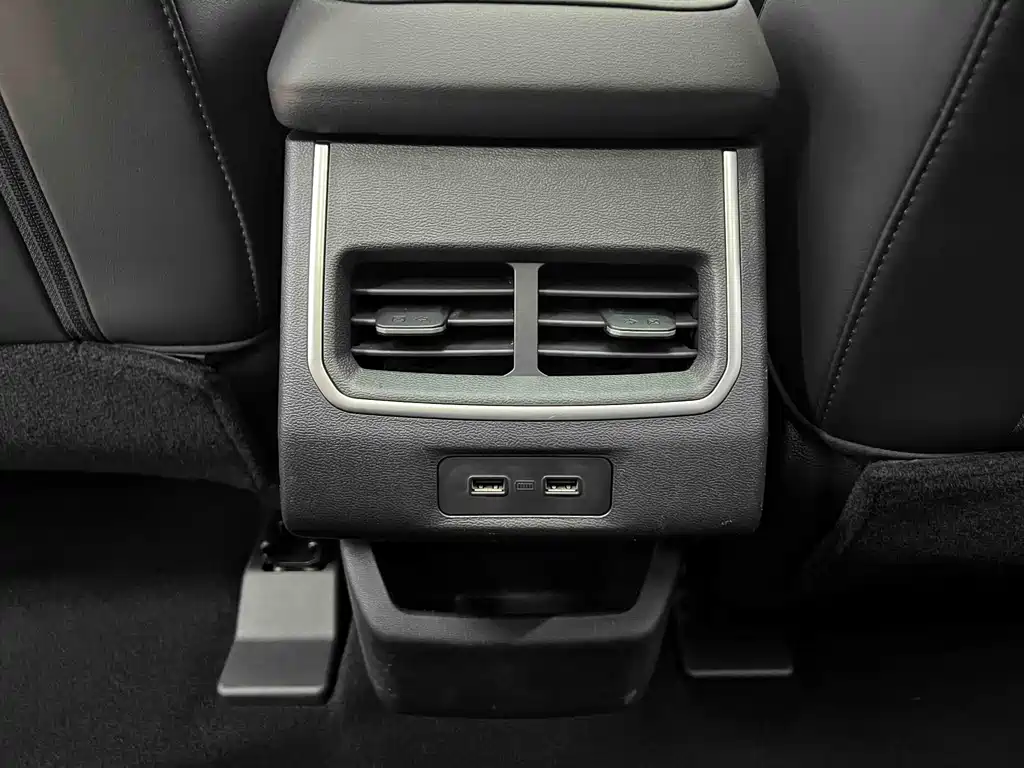 Haval H6 2023 — фото 17