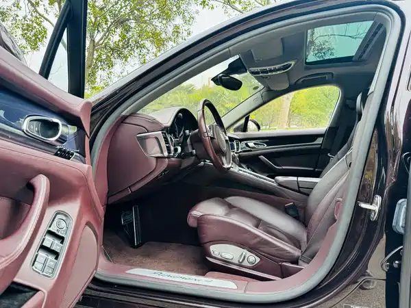 Porsche Panamera 2014