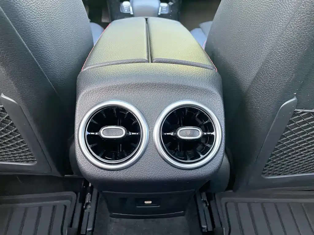 Mercedes-Benz A-Class 2024 — фото 16