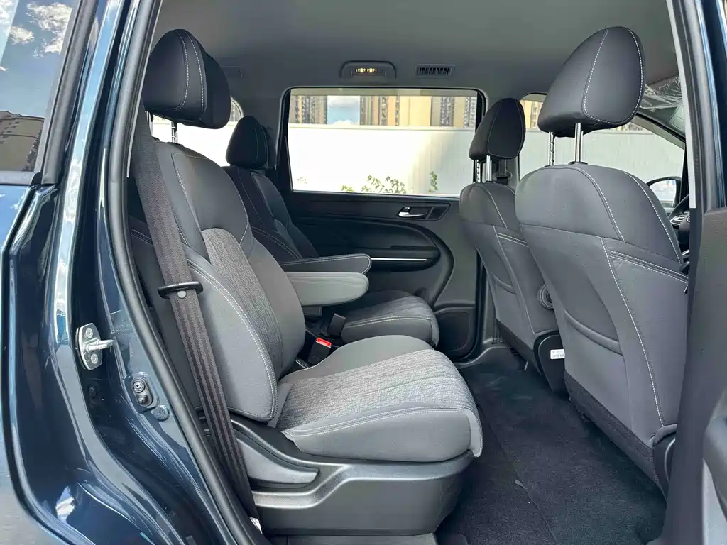 GAC Trumpchi M6 2022 — фото 20