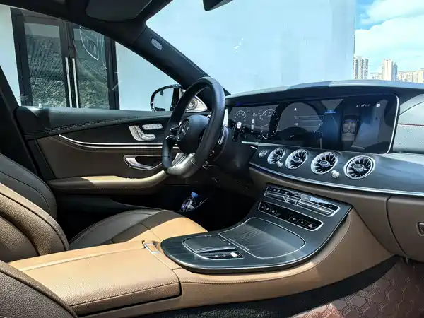 Mercedes-Benz E-Class 2023