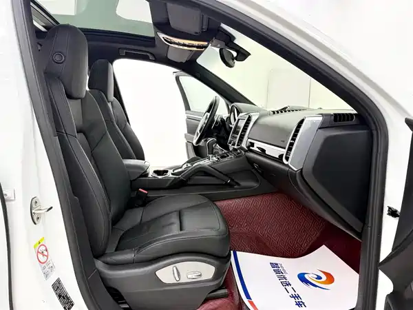 Porsche Cayenne 2011
