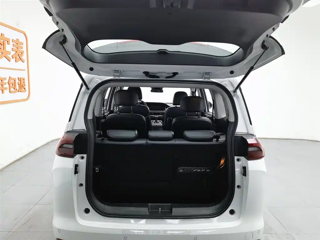 GAC Motor Trumpchi M6 2024 — фото 16