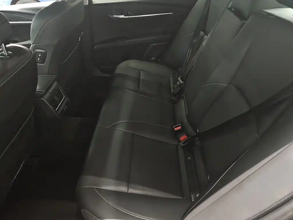 Toyota Camry 2024 — фото 13
