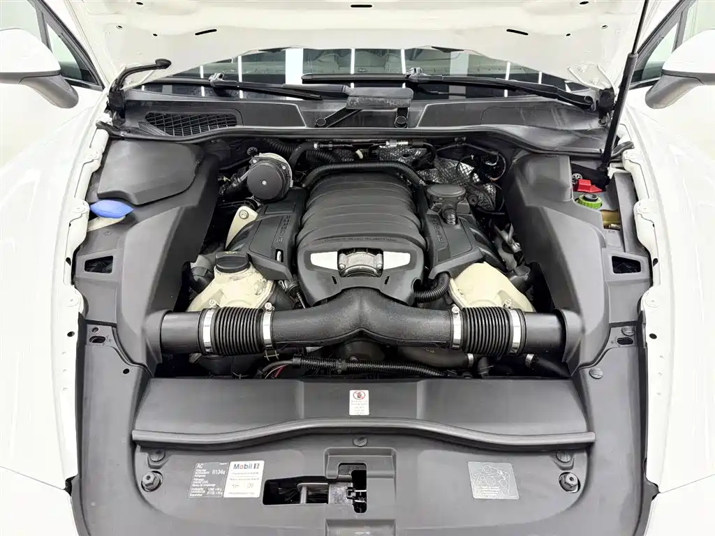 Porsche Cayenne 2015 — фото 21