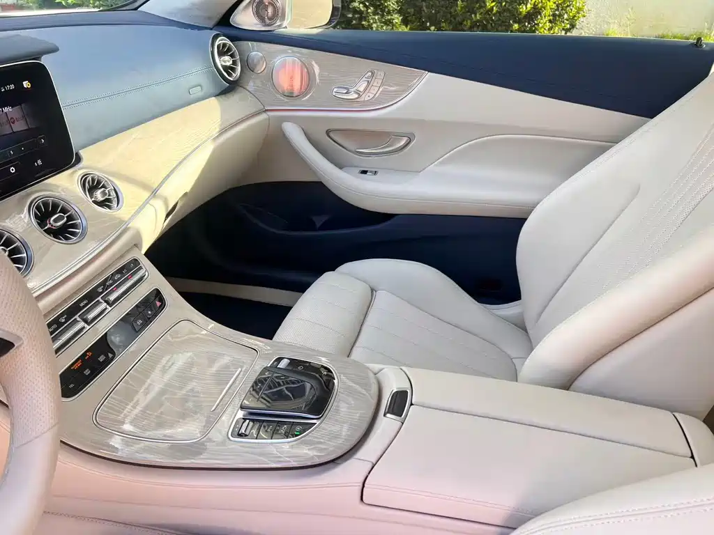 Mercedes-Benz E-Class 2021 — фото 11