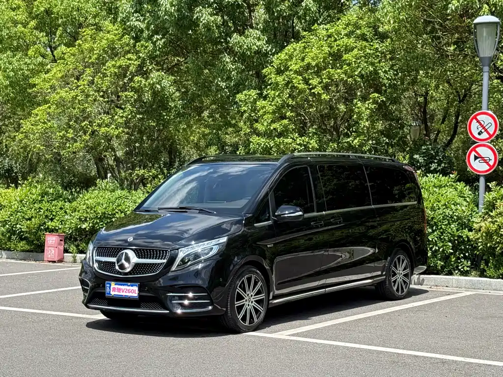 Mercedes-Benz V-Class 2021 — фото 3