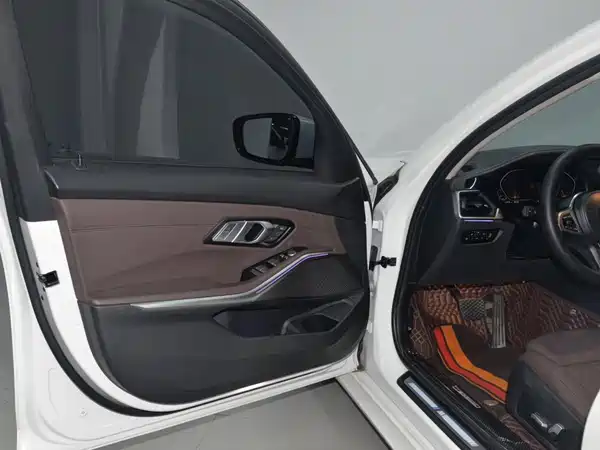 BMW 3 Series 2021
