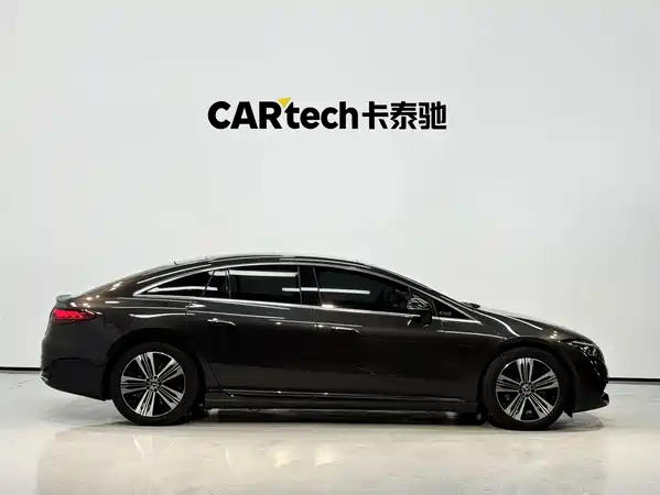 Mercedes-Benz EQS 2024