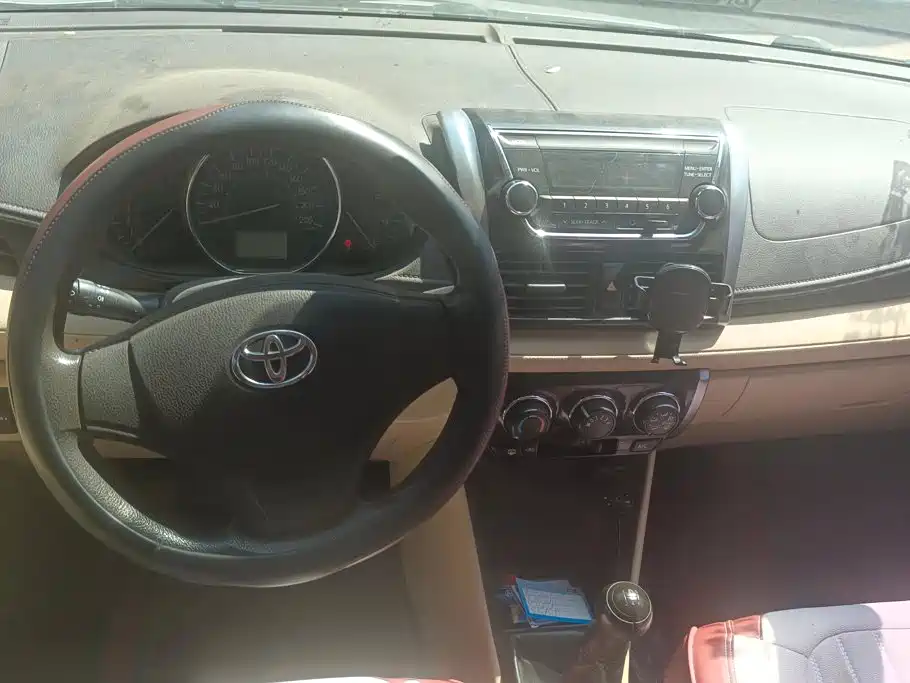 Toyota Vios 2014 — фото 12