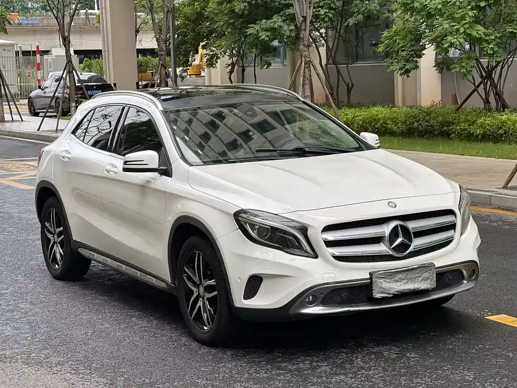 Mercedes-Benz GLA 2016