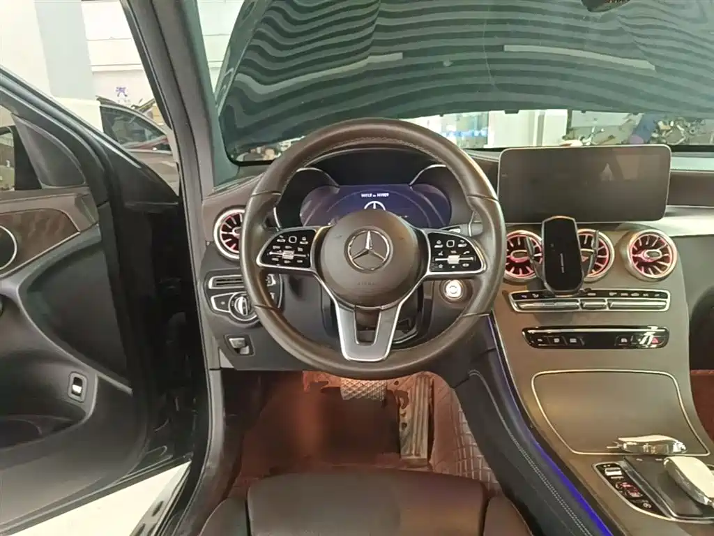 Mercedes-Benz GLC 2019 — фото 11
