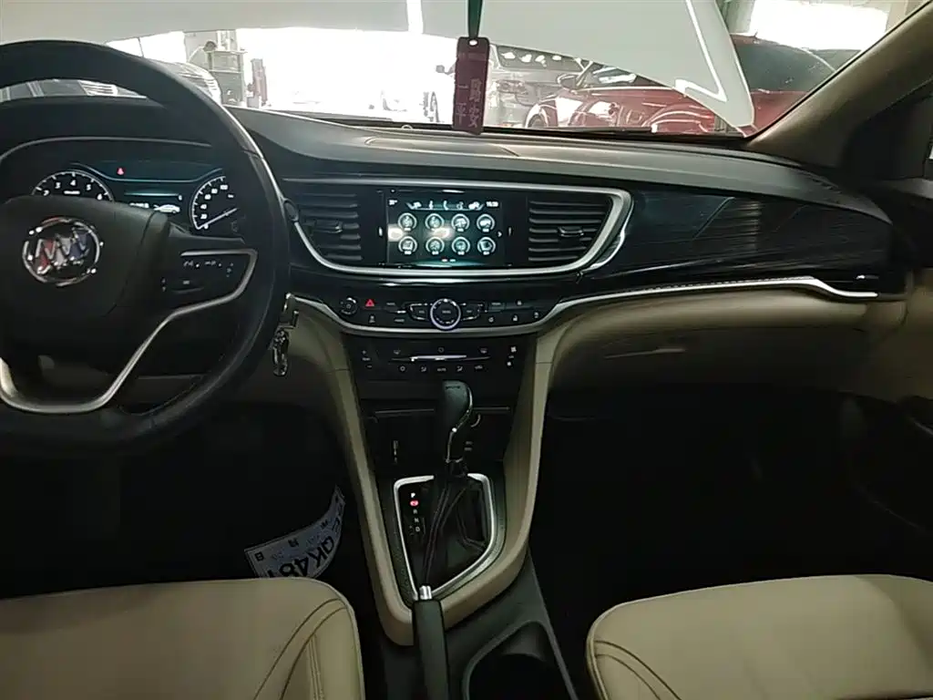 Buick Excelle 2019 — фото 13