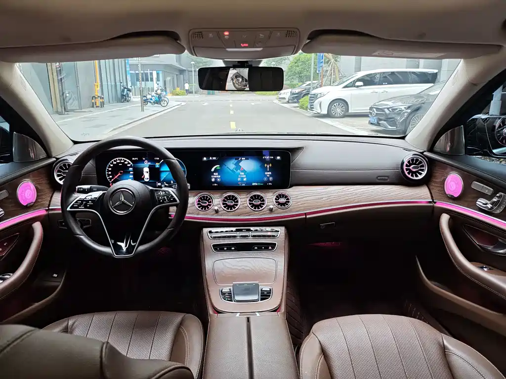 Mercedes-Benz E-Class 2023