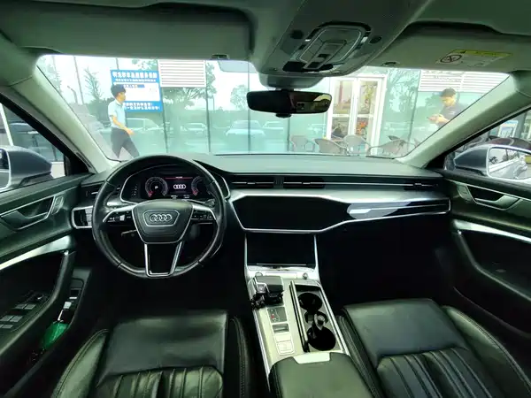 Audi A6L 2023