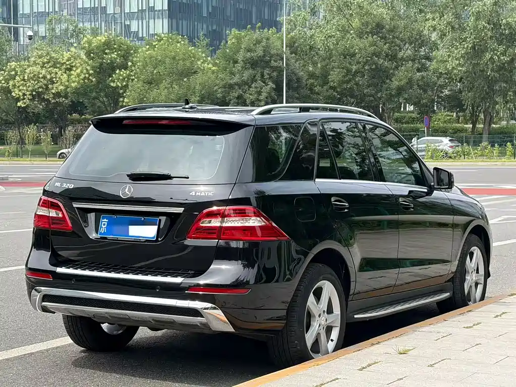 Mercedes-Benz M-Class 2015 — фото 17