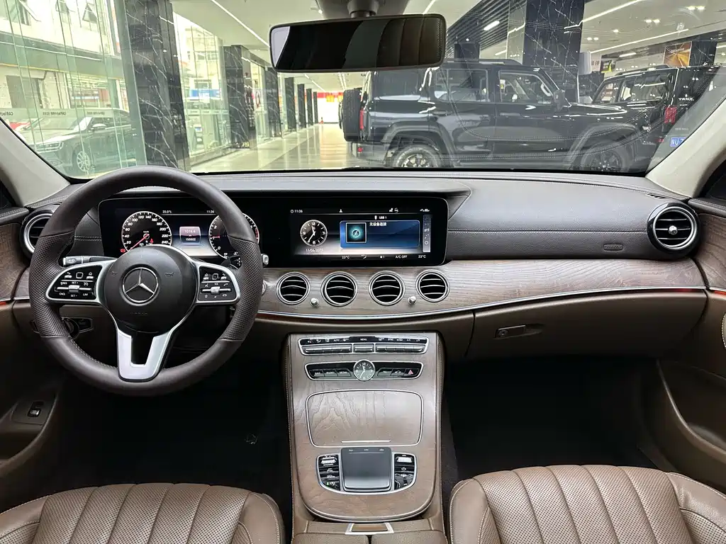 Mercedes-Benz E-Class 2020 — фото 8