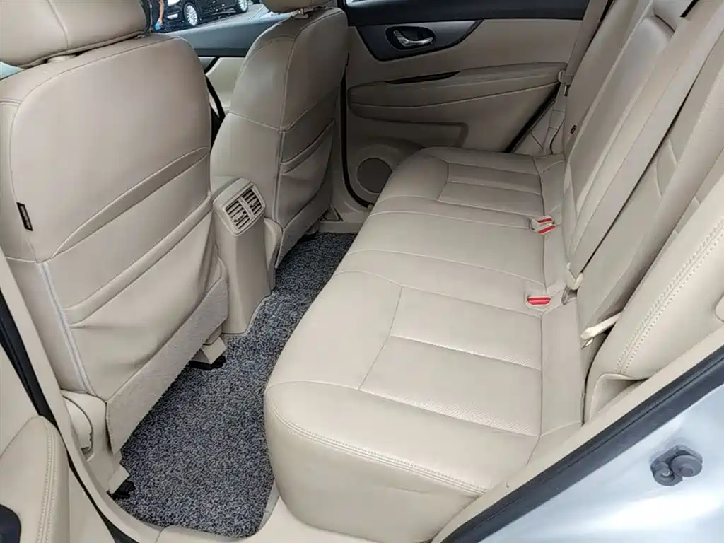 Nissan X-Trail 2015 — фото 17