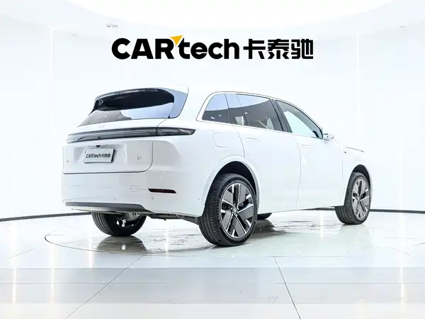 Li Auto L7 2025