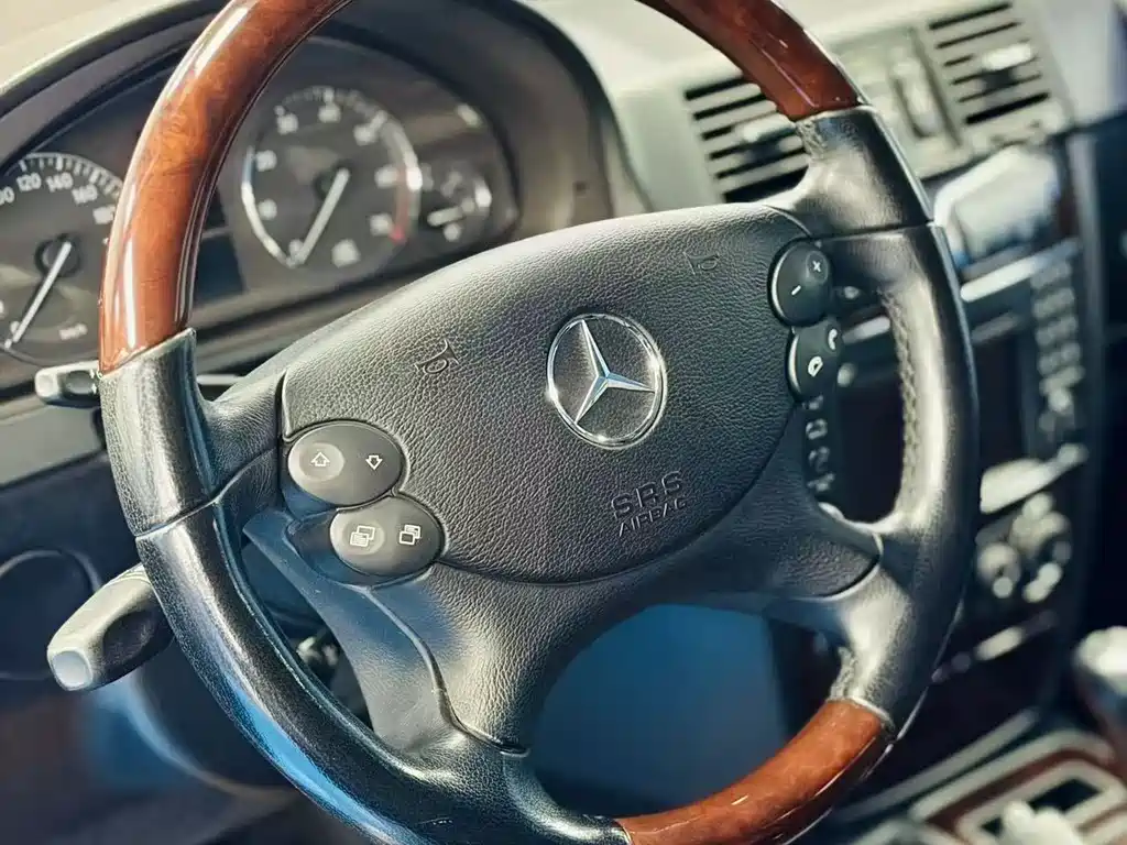 Mercedes-Benz G-Class 2012 — фото 12