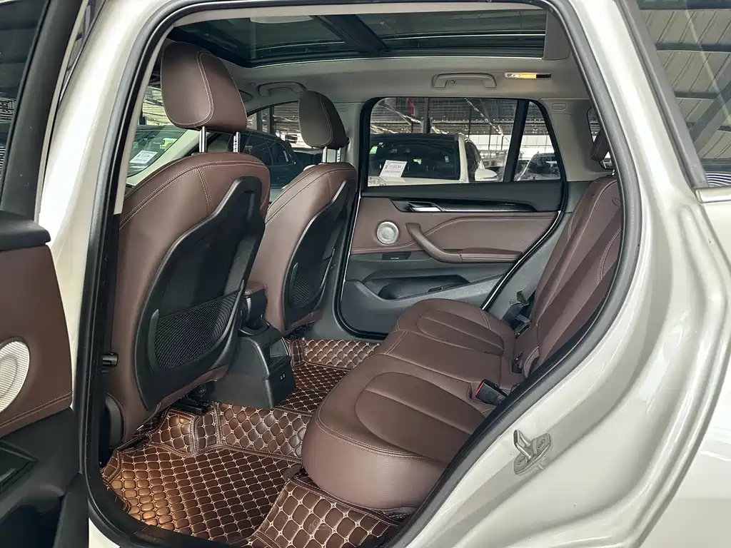 BMW X1 2021 — фото 10