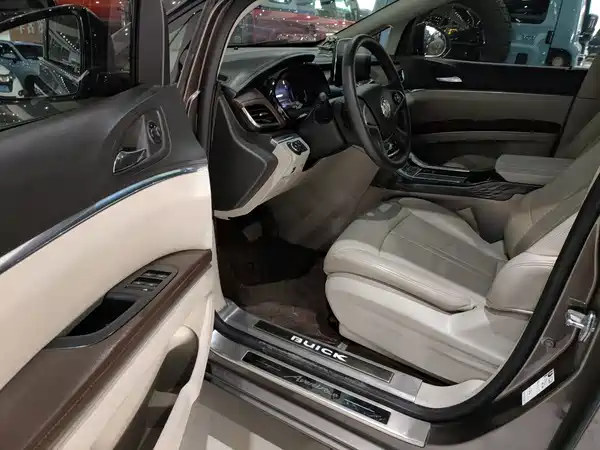Buick GL8 2020