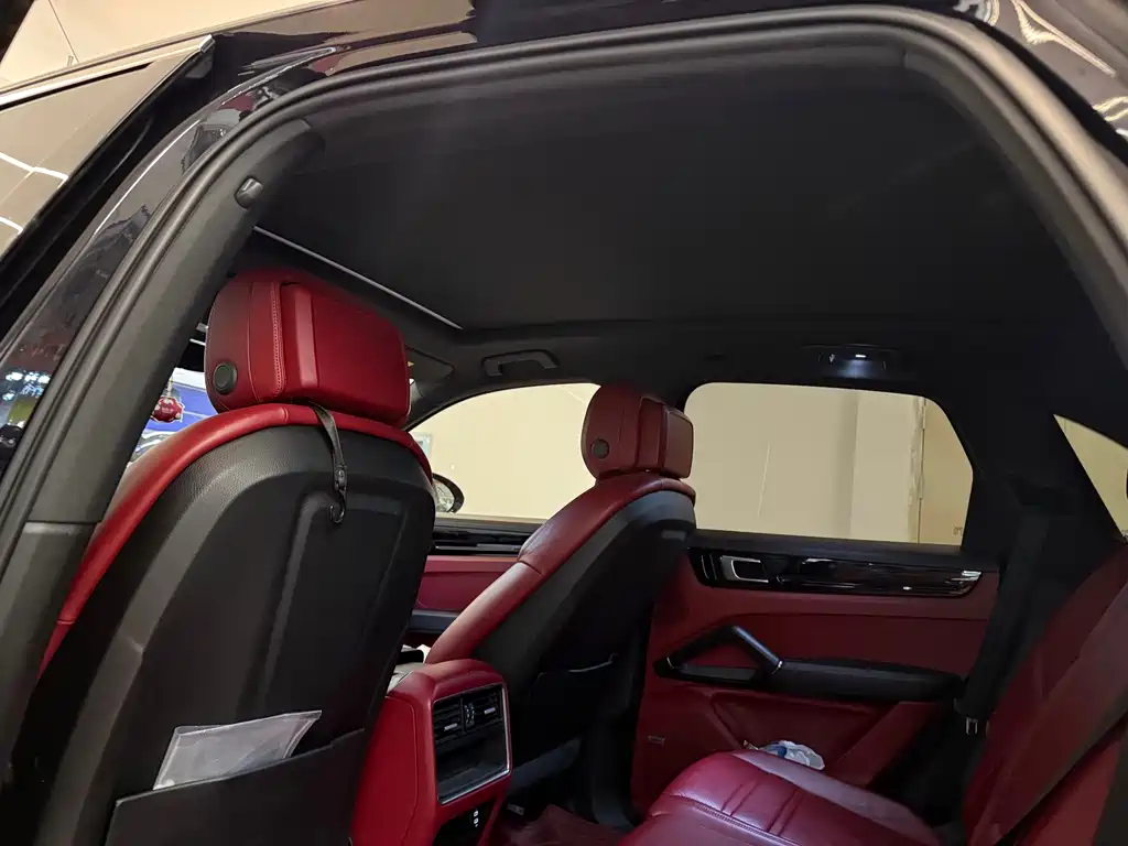 Porsche Cayenne 2019 — фото 14