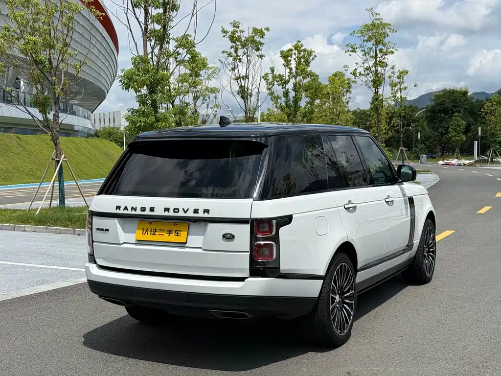 Land Rover Range Rover 2020 — фото 7